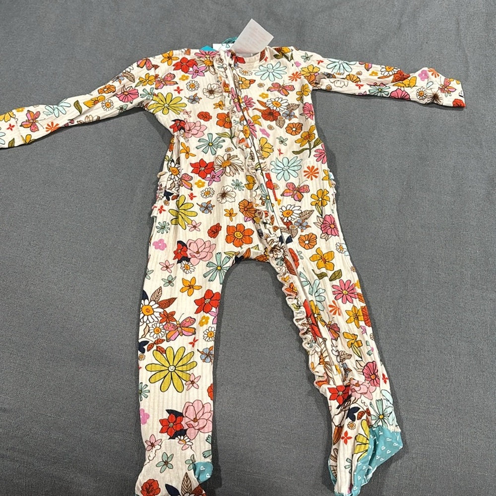 Posh peanut new with tag footie bundle